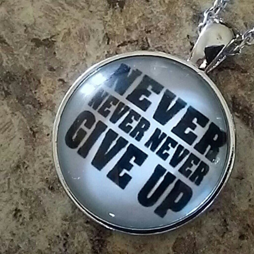 Motivational 'Never Give Up' Pendant Necklace - Silver Tone